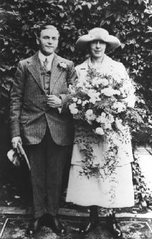 Charles F Price jnr & Gladys Whitehurst wedding, date unknown