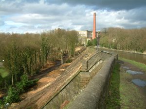 Clean embankment Clean embankment